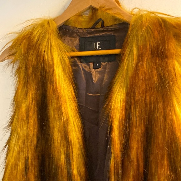 Unreal Fur Ginger Vest - Picture 3 of 4